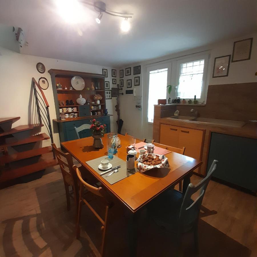Il Glicine Hotel Sutri Bagian luar foto